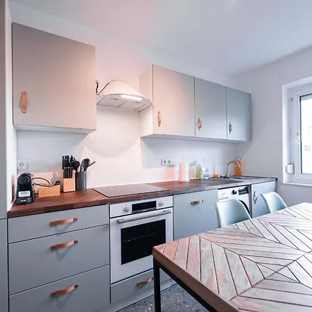 Apartamento Unique Gneisenau Wohlfuehloase Ulm Exterior foto